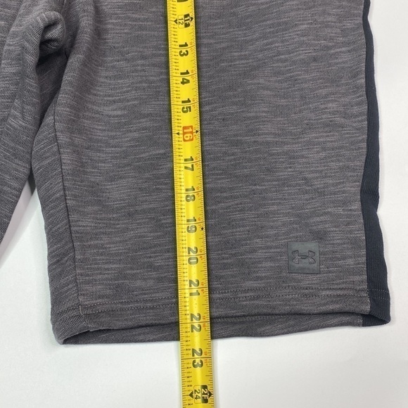 Under Armour Gray Black Workout Fitness Shorts Size Medium - Picture 3 of 7